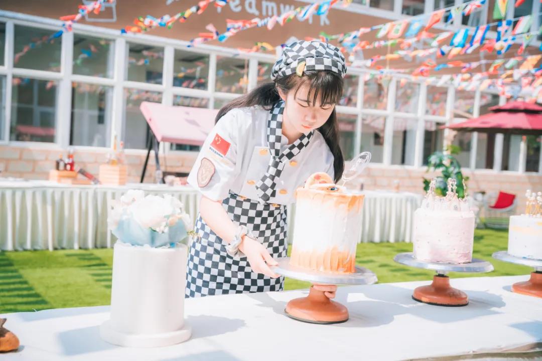 @所有人，在河北新東方學(xué)西點(diǎn)一點(diǎn)也不難！