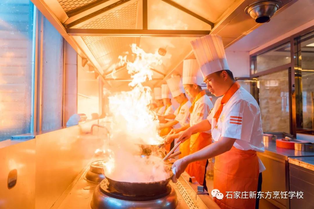 石家莊新東方：匠心傳承魯菜精髓，開啟職場烹飪新風尚