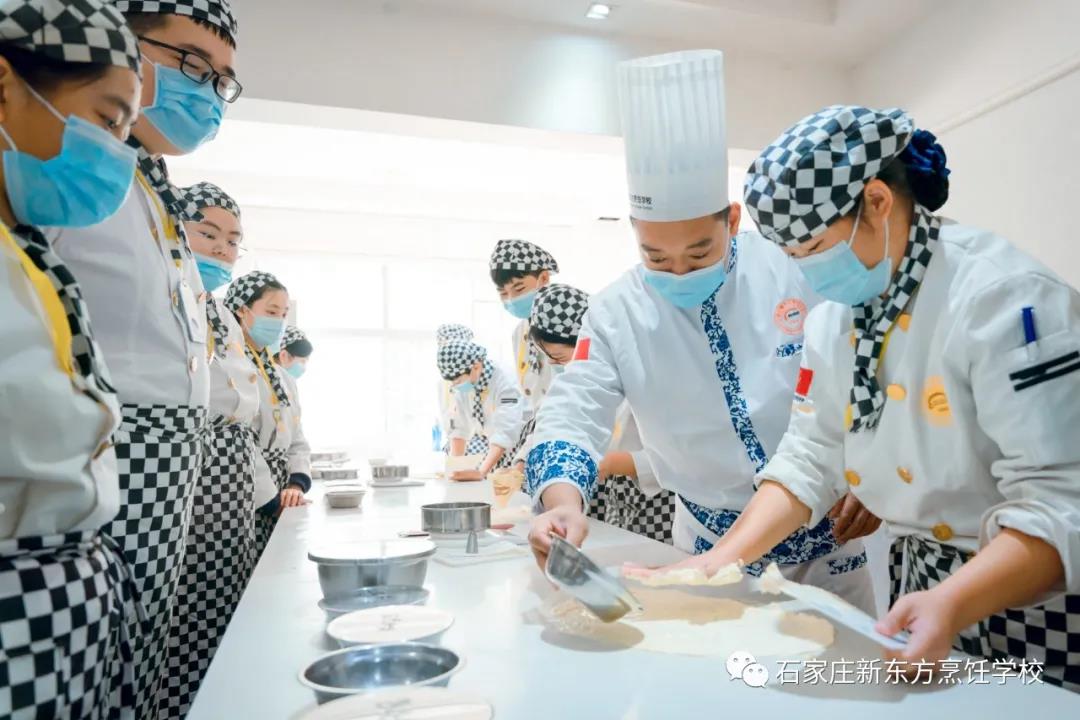 2022春季預(yù)報(bào)名火熱進(jìn)行中，報(bào)名指南請(qǐng)查收！