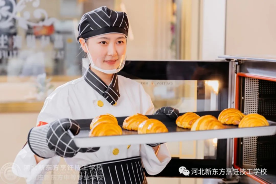 女生學什么技術好？女生初中生學西點