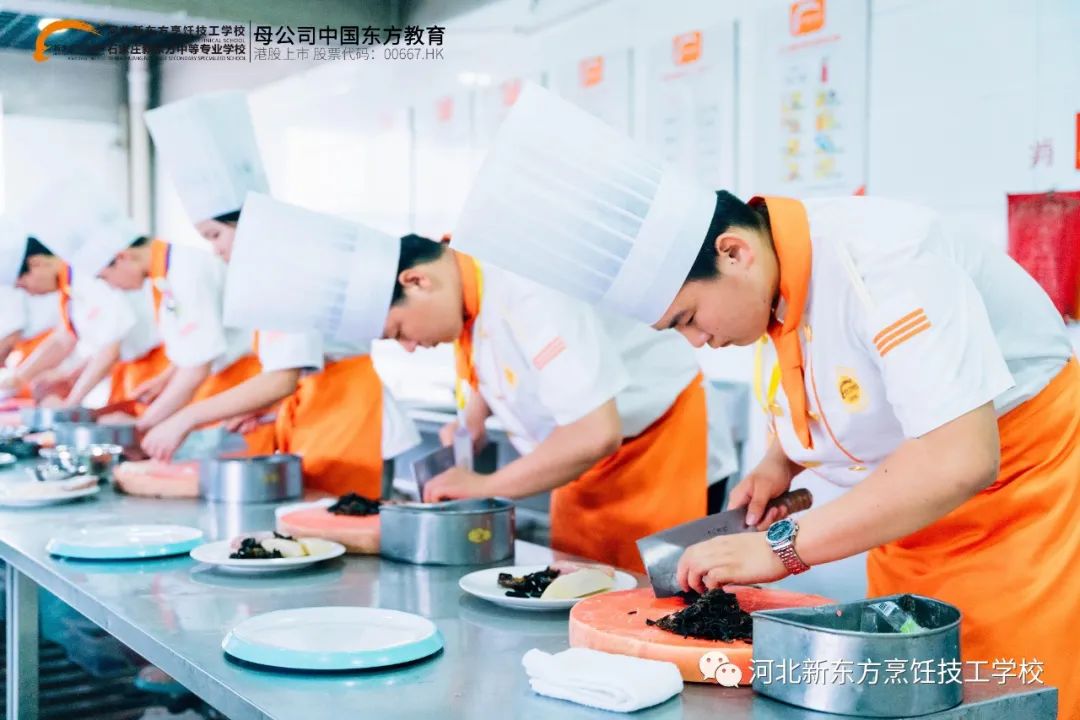 烹飪夢(mèng)想啟航：中餐烹飪專(zhuān)業(yè)——解鎖畢業(yè)后的璀璨職業(yè)藍(lán)圖！