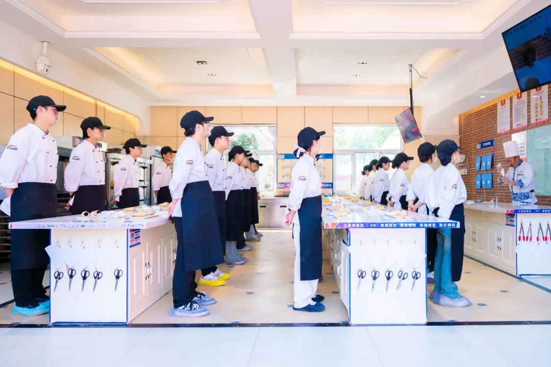 a8e8a2f05bf46f9f00bae72d31afd828.jpg a8e8a2f05bf46f9f00bae72d31afd828.jpg