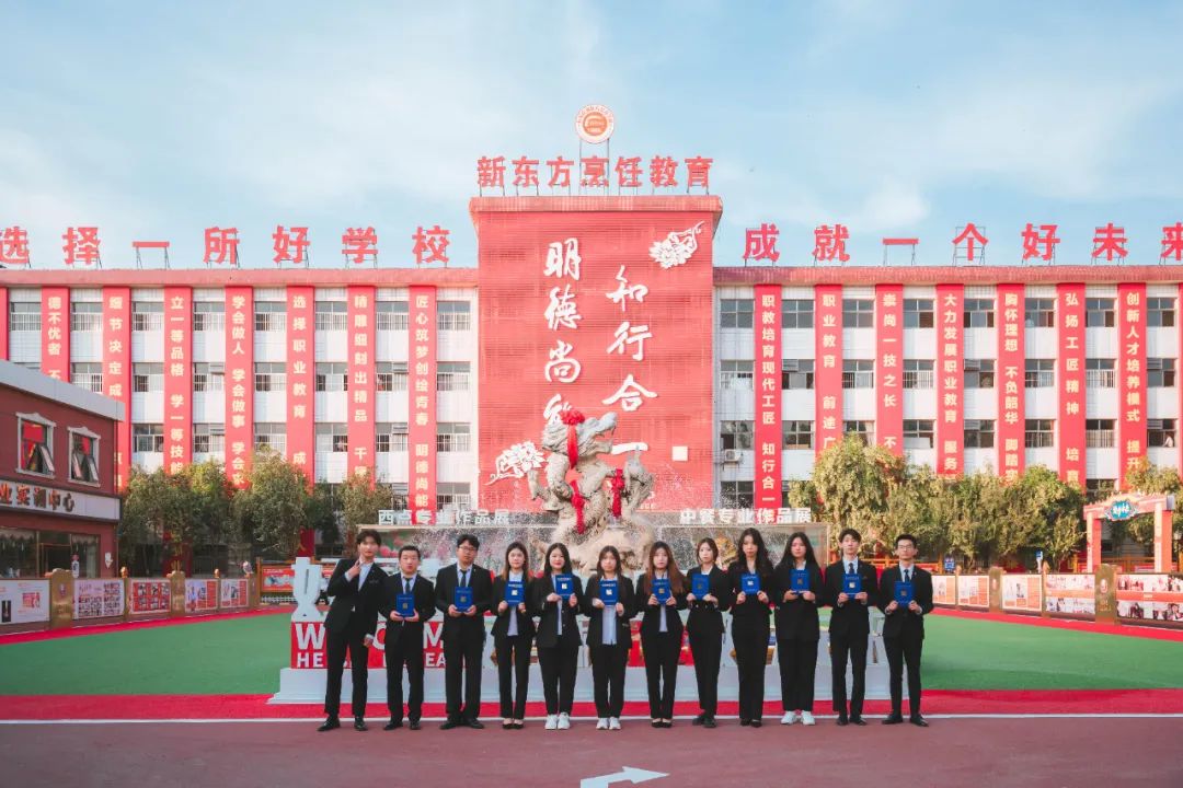 3715b2d9abec051615d14ea5e1fc7780.jpg 3715b2d9abec051615d14ea5e1fc7780.jpg