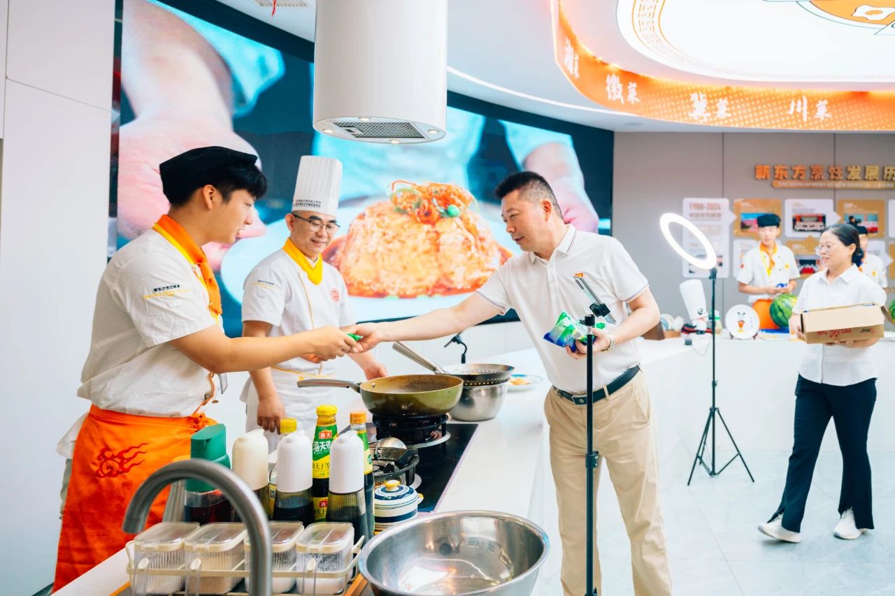 6b2de85514326c67ad9ce6b77d1b7669.jpg 6b2de85514326c67ad9ce6b77d1b7669.jpg