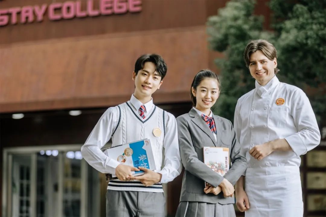 b33630693232338d4ba358f9005e7588.jpg b33630693232338d4ba358f9005e7588.jpg