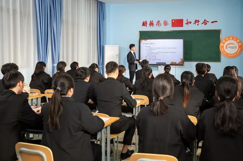 8033d7a32a2e776f4ad8558aebe3d546.jpg 8033d7a32a2e776f4ad8558aebe3d546.jpg