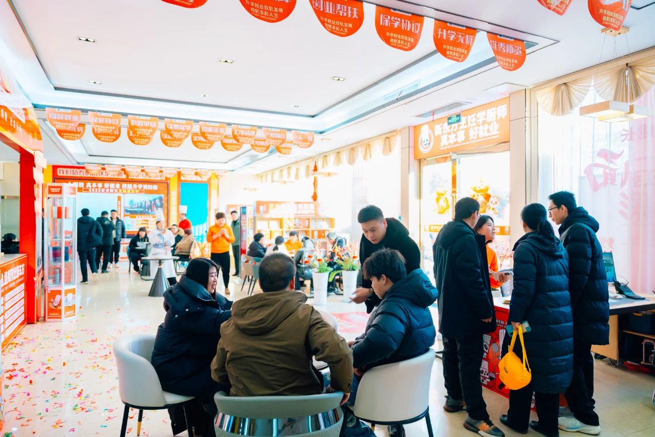 死磕普高可能“人財兩空”！我校春季班火熱報名中，速來預(yù)約！