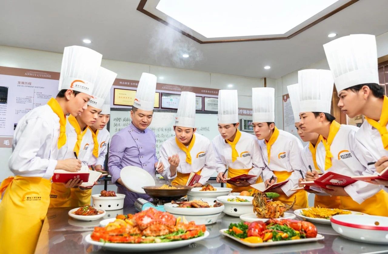 致為擇校而焦慮的家長(zhǎng)：學(xué)烹飪不是“退路”，而是“新賽道”！