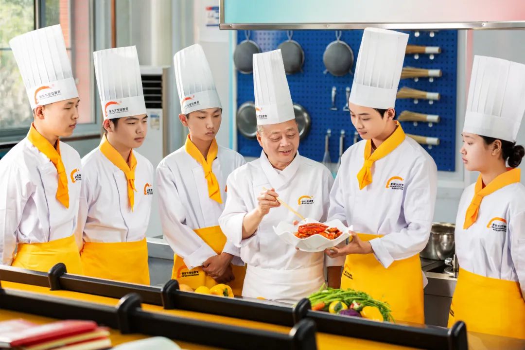 初中生不想讀書了，學什么技術好？