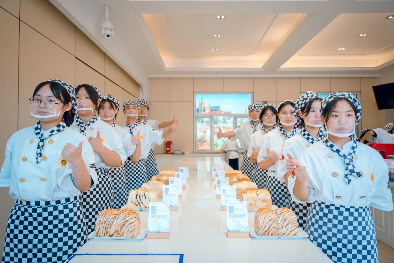 75c2c78ea406035f8e57719f94253ff9.jpg 75c2c78ea406035f8e57719f94253ff9.jpg