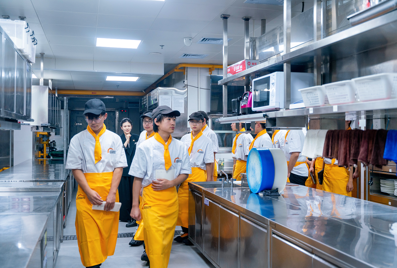 校企攜手育英才 | 河北新東方學(xué)子參觀西美福來喜酒店，共話職業(yè)發(fā)展！