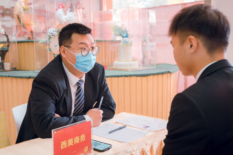 呂氏餐飲集團招聘信息